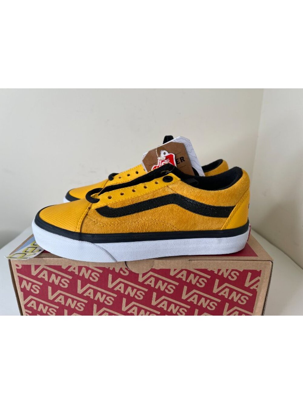 Vans Old Skool MTE DX The North Face Yellow Womens 5us